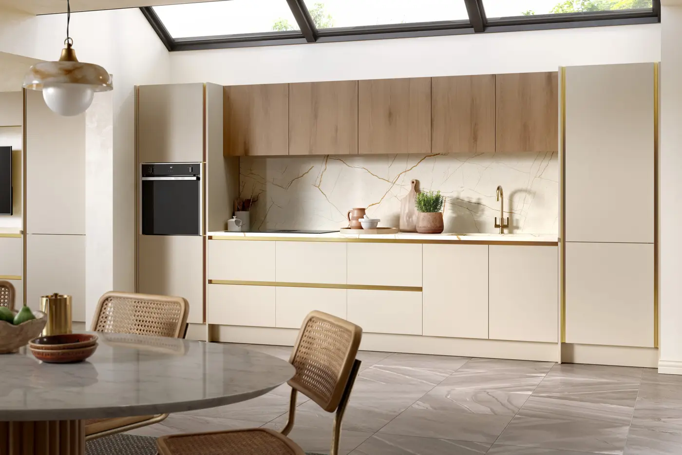 Venice in Supermatt Macademia and Canella Oak kitchen